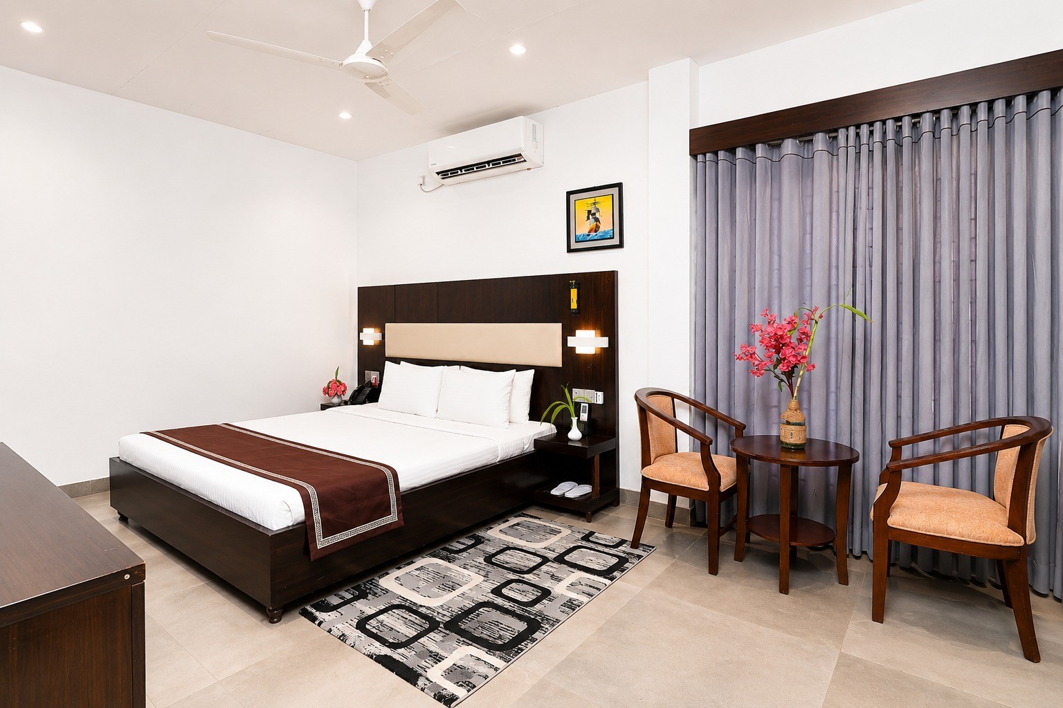Deluxe Room-2